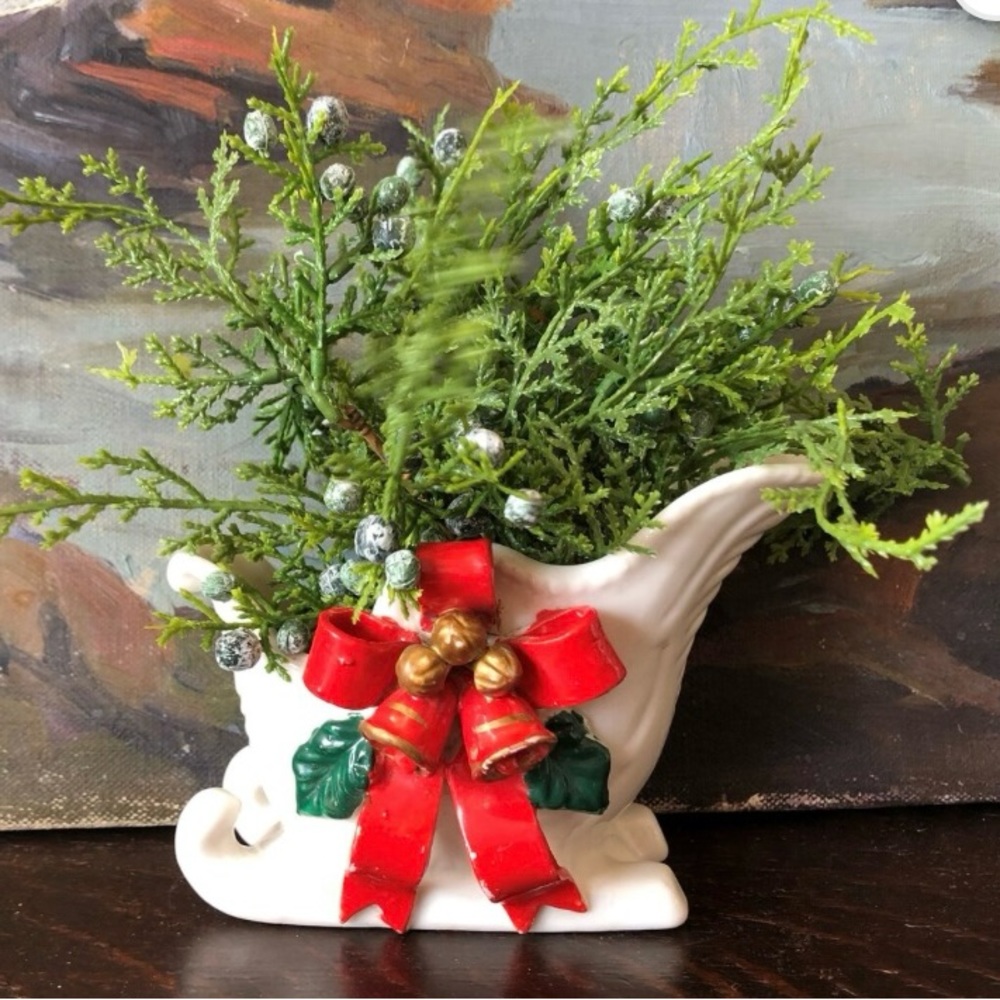 K's Christmas Collection Ceramic Sleigh Candy Dish/ planter or vase